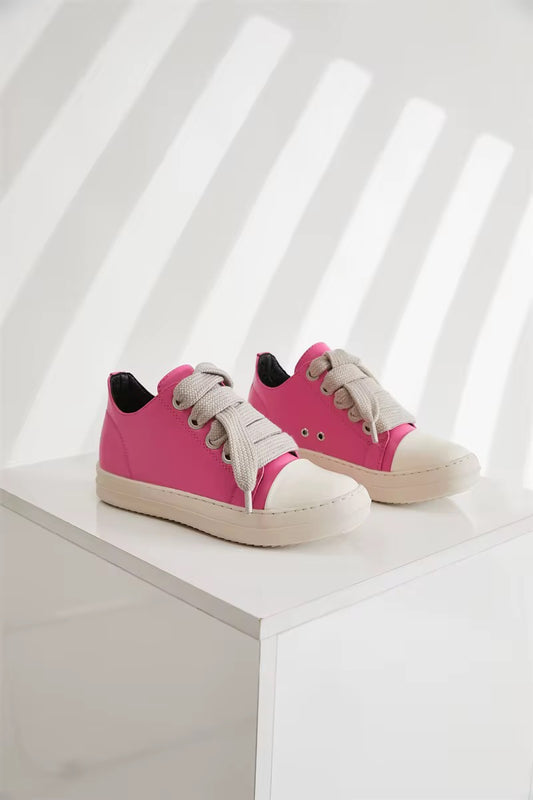Low top fashion sneakers
